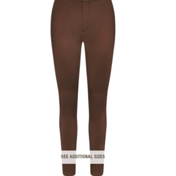 Skims Disco Pant in Cocoa - Picture 5 of 5
